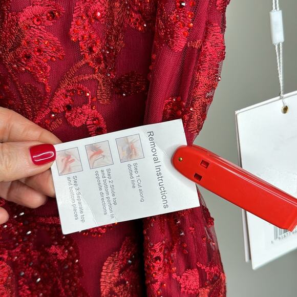 NWT MAC DUGGAL Red Embellished Plunge Neck Illusion Mermaid Gown Women’s - Picture 7 of 14